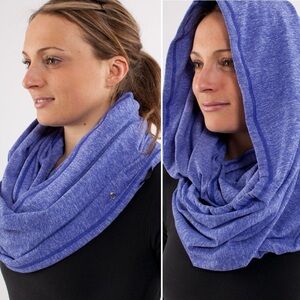 Lululemon Infinity Scarf Heathered Pigment Blue